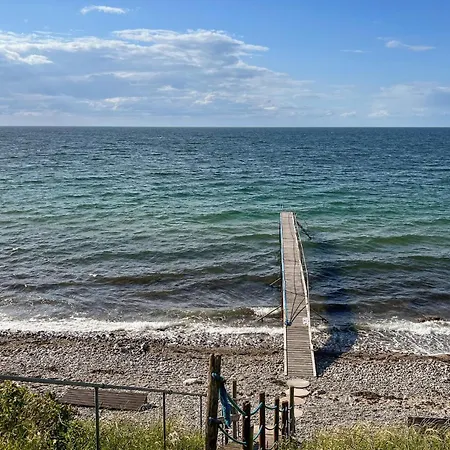 3 Bedroom Stunning In كالوندبورج