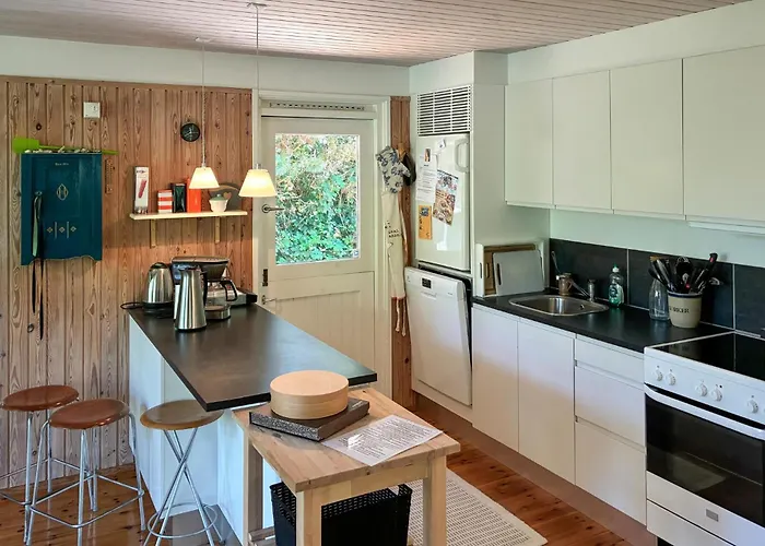 Дом отдыха 3 Bedroom Stunning In *
